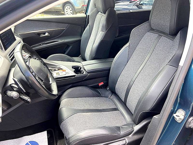 PEUGEOT 5008 II 1.2 PURETECH 130CV ALLURE EAT8