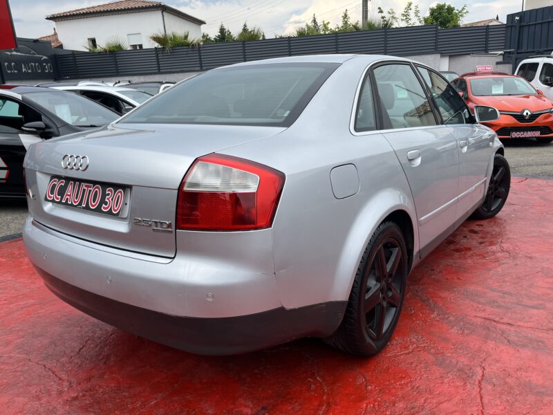 AUDI A4 2004