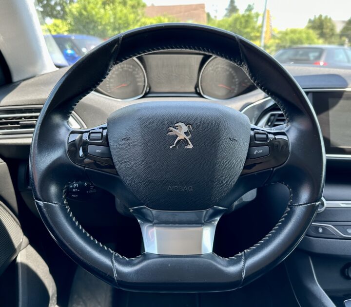 PEUGEOT 308 II 2017