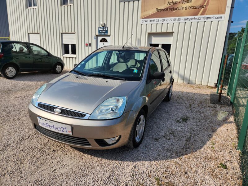 FORD FIESTA V 2002