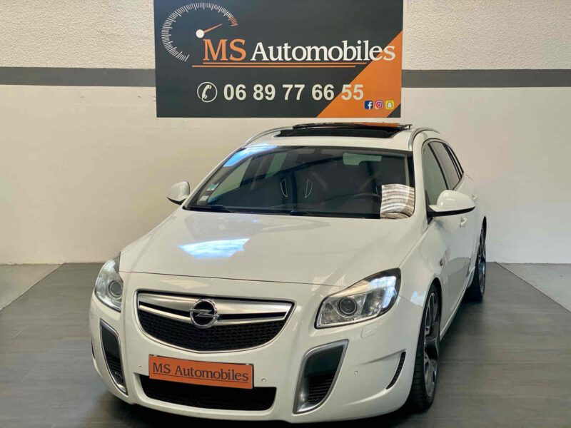 OPEL INSIGNIA  2010