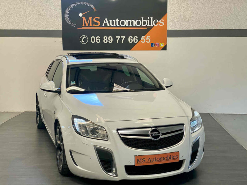 OPEL INSIGNIA  2010