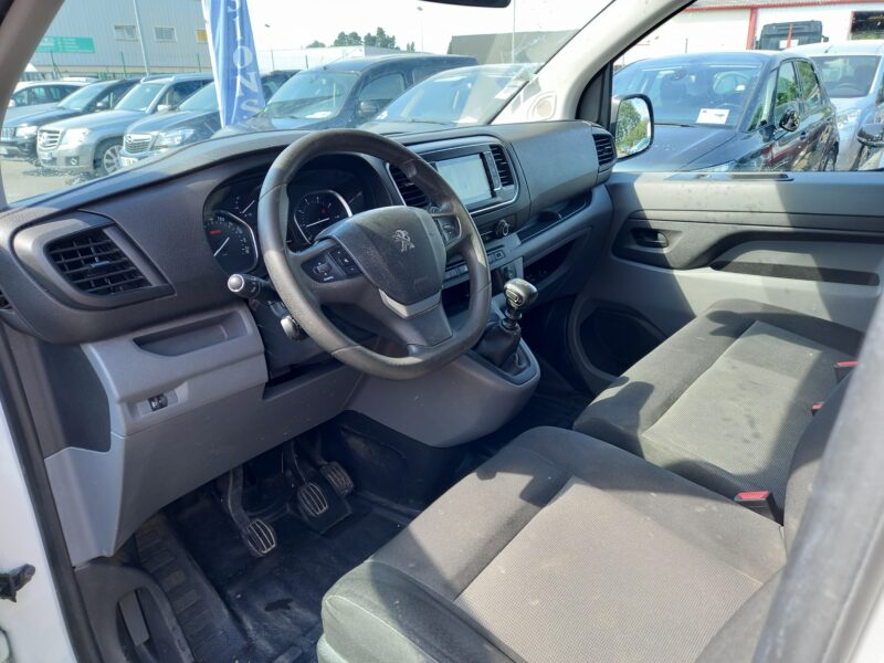 PEUGEOT EXPERT Camionnette 2017