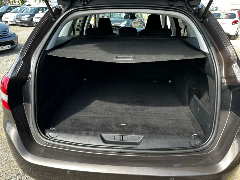 PEUGEOT 308 SW II 2015