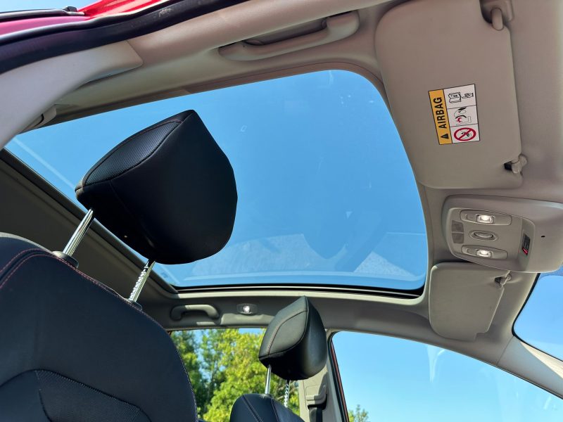 RENAULT KADJAR 2016 130 ENERGY SL BLACK EDITION EDC -71610 KM