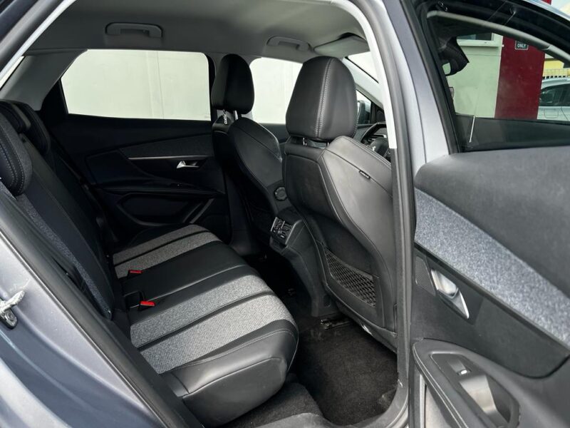 PEUGEOT 3008 SUV 2018