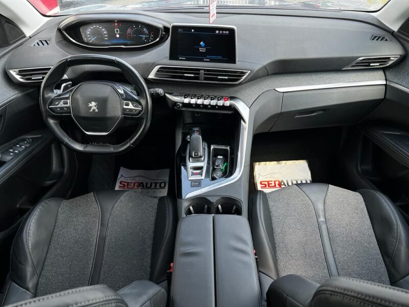 PEUGEOT 3008 SUV 2018