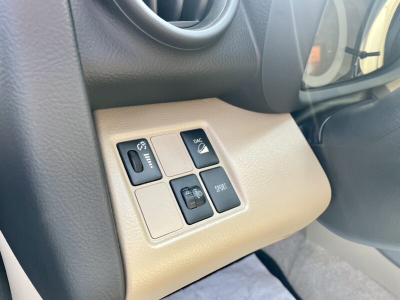 TOYOTA RAV 4 III 2012