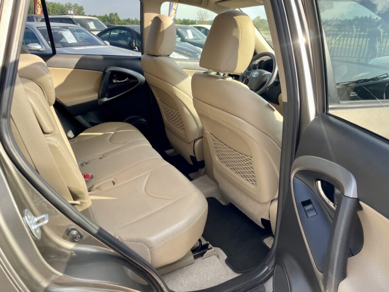 TOYOTA RAV 4 III 2012