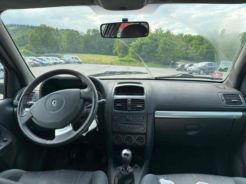RENAULT CLIO II 2004