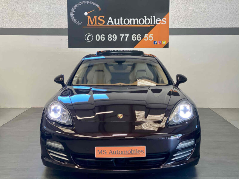 PORSCHE PANAMERA 2011