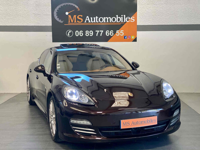 PORSCHE PANAMERA 2011