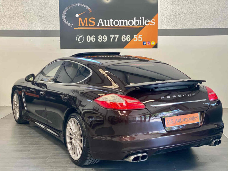 PORSCHE PANAMERA 2011