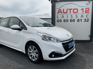 PEUGEOT 208  2019