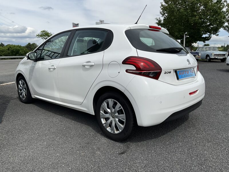 PEUGEOT 208  2019