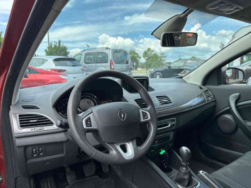 RENAULT MEGANE III 2012