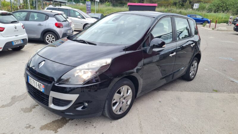 RENAULT SCÉNIC III 2011