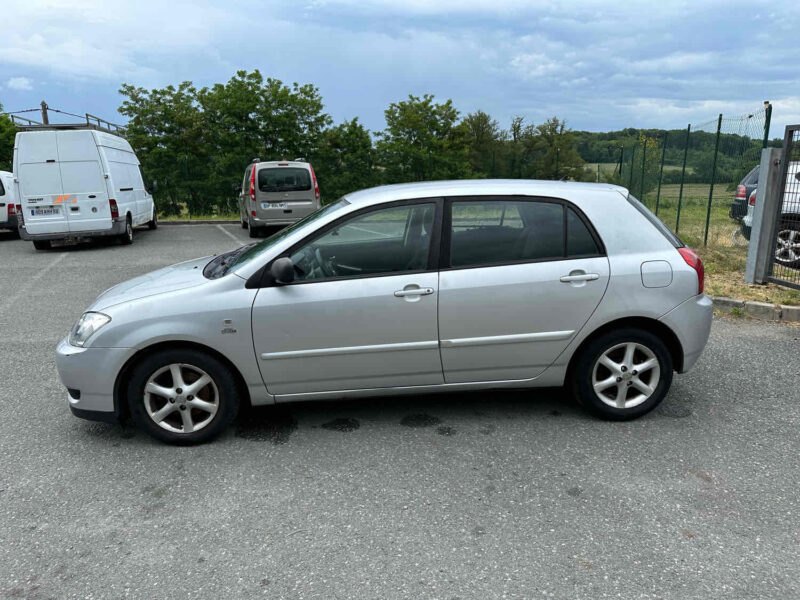 TOYOTA COROLLA 2004