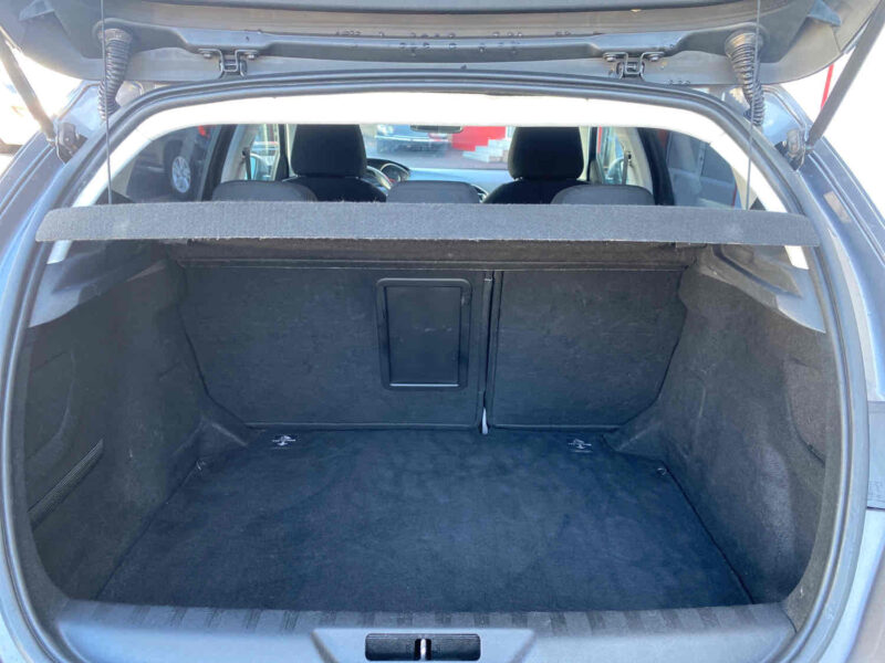 PEUGEOT 308 II 1.6 HDi 100 ALLURE