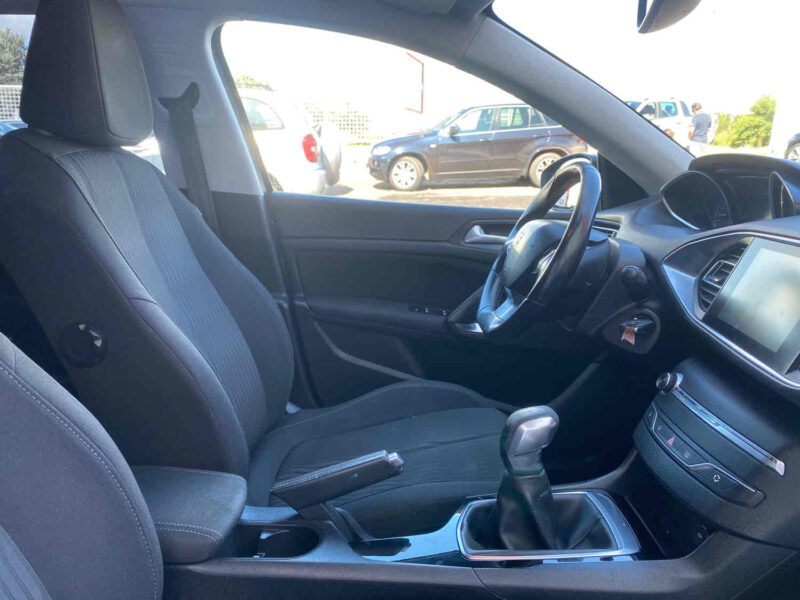 PEUGEOT 308 II 1.6 HDi 100 ALLURE