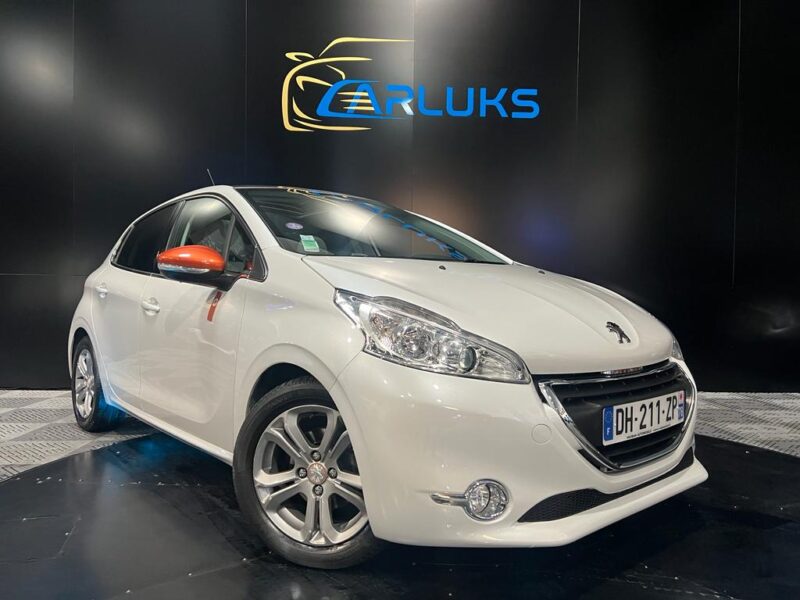 PEUGEOT 208  2014