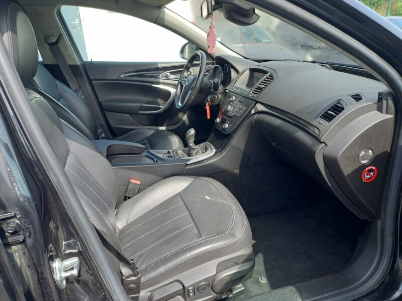 OPEL INSIGNIA A 2010