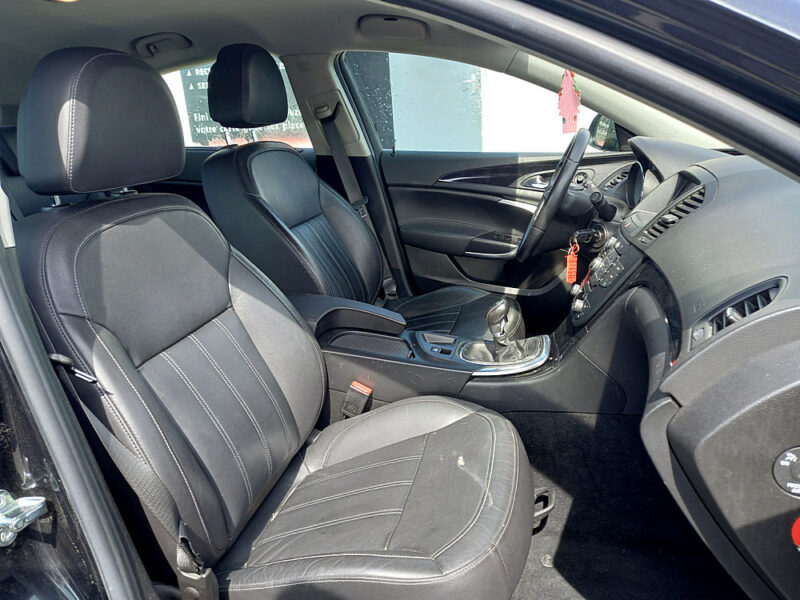 OPEL INSIGNIA A 2010