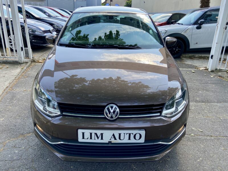VOLKSWAGEN POLO V 2015