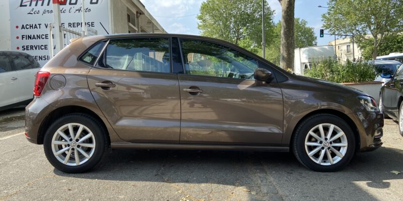 VOLKSWAGEN POLO V 2015