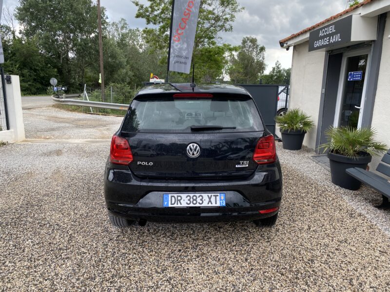 VOLKSWAGEN POLO 2015