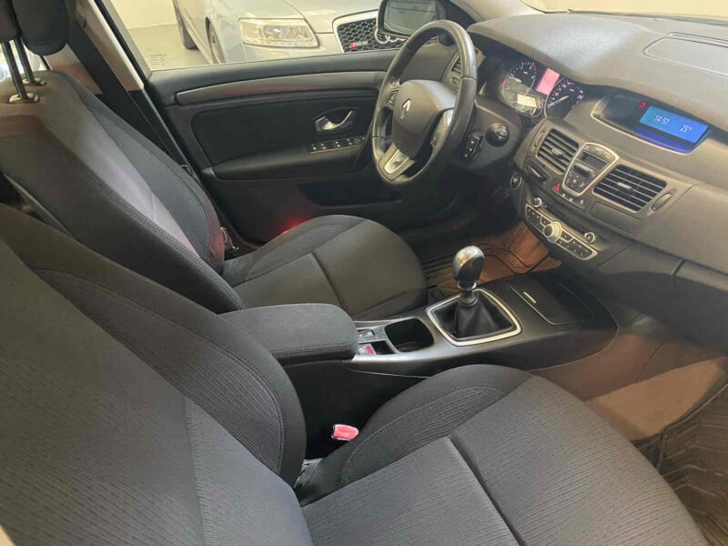 RENAULT LAGUNA III 2009