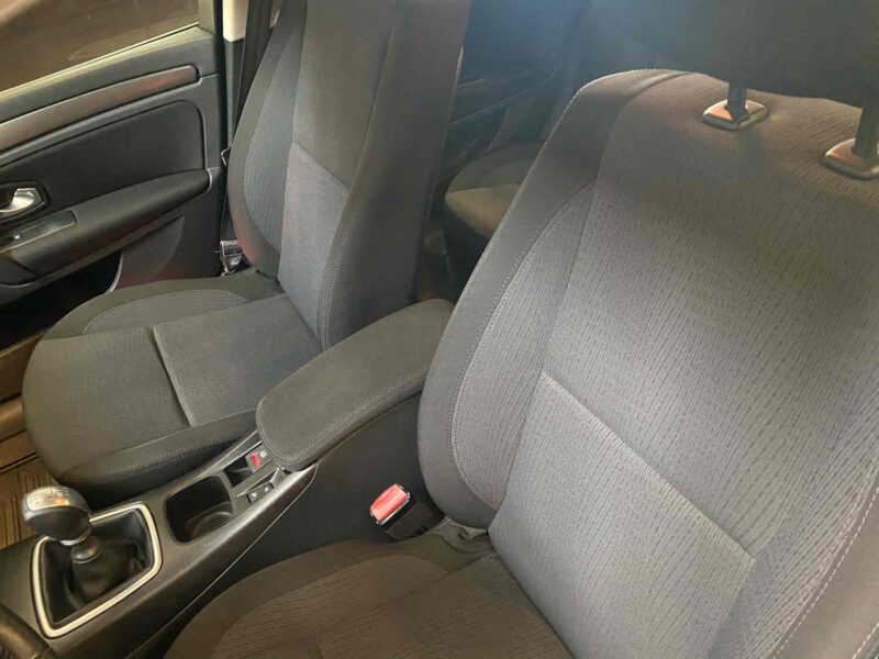 RENAULT LAGUNA III 2009