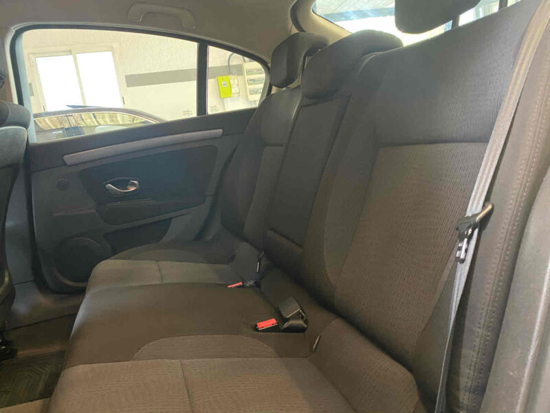 RENAULT LAGUNA III 2009