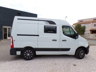 RENAULT MASTER III Camionnette 2013