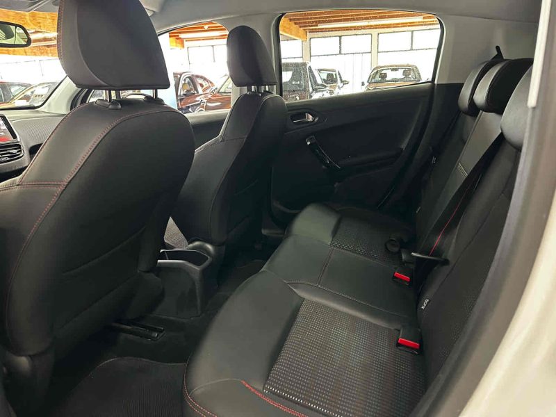 PEUGEOT 208 1.2 Puretech 110 S&S BVM5 GT Line