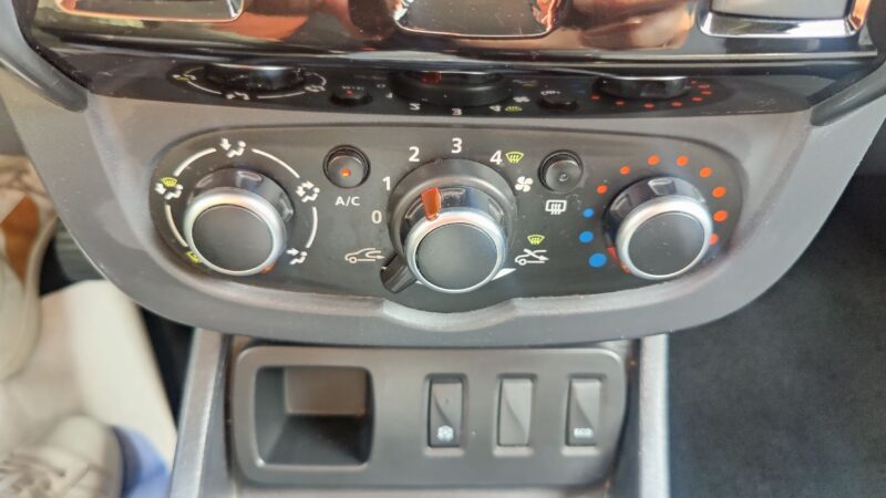 DACIA DUSTER 1.5 dCi 110cv BLACK TOUCH