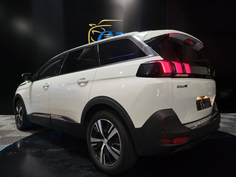 PEUGEOT 5008 130 CV ALLURE TOIT OUVRANT / CAMERA / KEYLESS GO