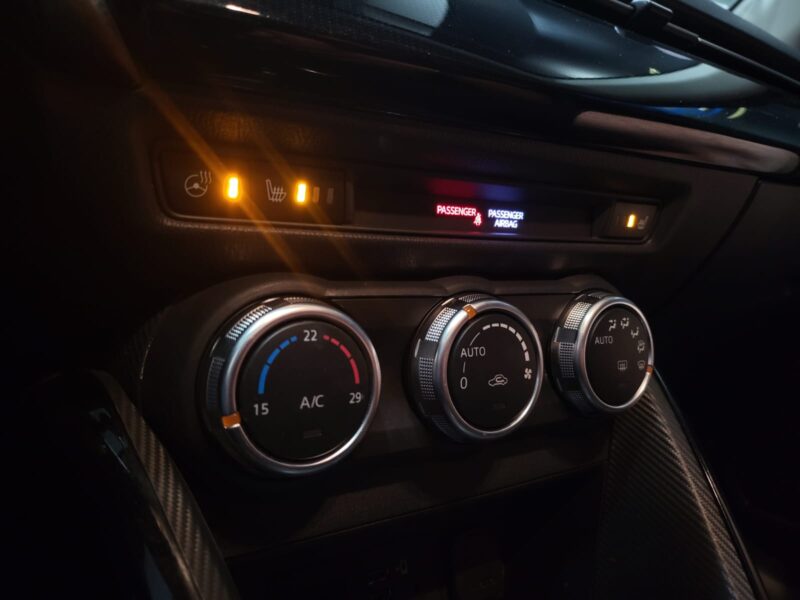 MAZDA 2 1.5 SKYACTIV-G M Hybrid 90CV SIGNATURE