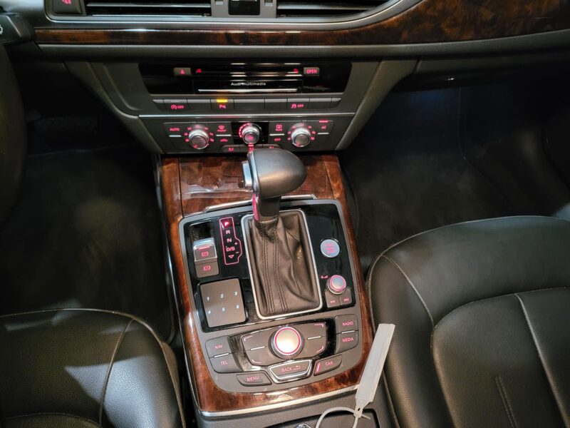 AUDI A6 LIMOUSINE 2.0 TDi 177 AVUS 2012