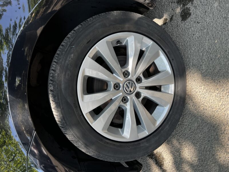 VOLKSWAGEN GOLF VII 2014