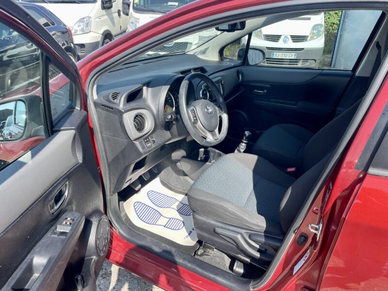 TOYOTA YARIS 2011