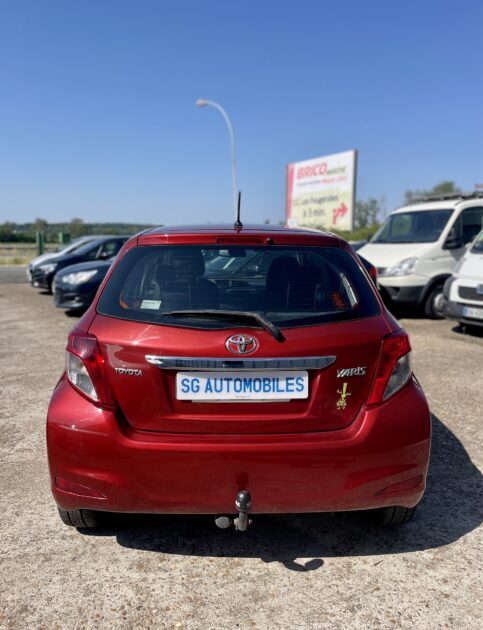 TOYOTA YARIS 2011