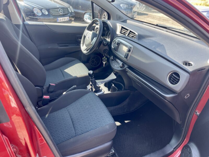 TOYOTA YARIS 2011