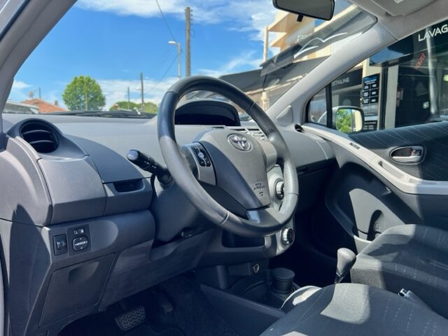 TOYOTA YARIS 1.3 - 100 VVT-i - BV MultiMode