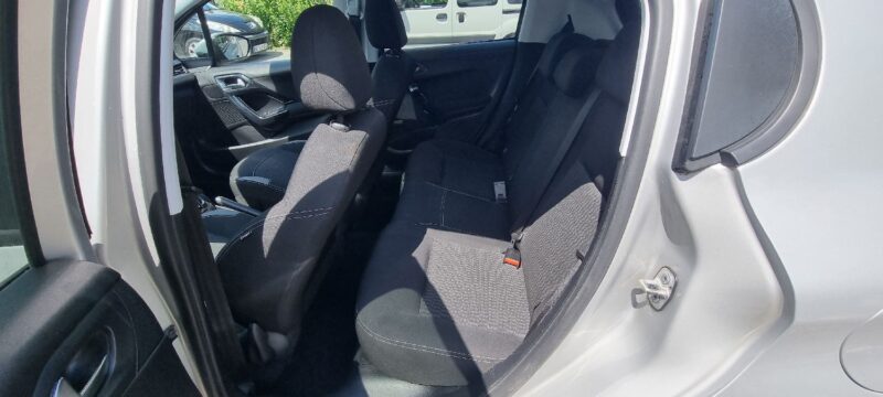 208 PEUGEOT 1.6 BlueHDi 100  100cv ALLURE