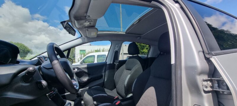 208 PEUGEOT 1.6 BlueHDi 100  100cv ALLURE