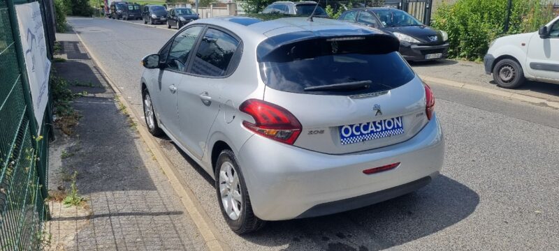 208 PEUGEOT 1.6 BlueHDi 100  100cv ALLURE