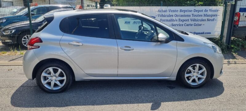 208 PEUGEOT 1.6 BlueHDi 100  100cv ALLURE