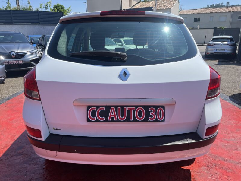 RENAULT CLIO III Grandtour 2012