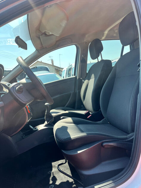 RENAULT CLIO III Grandtour 2012